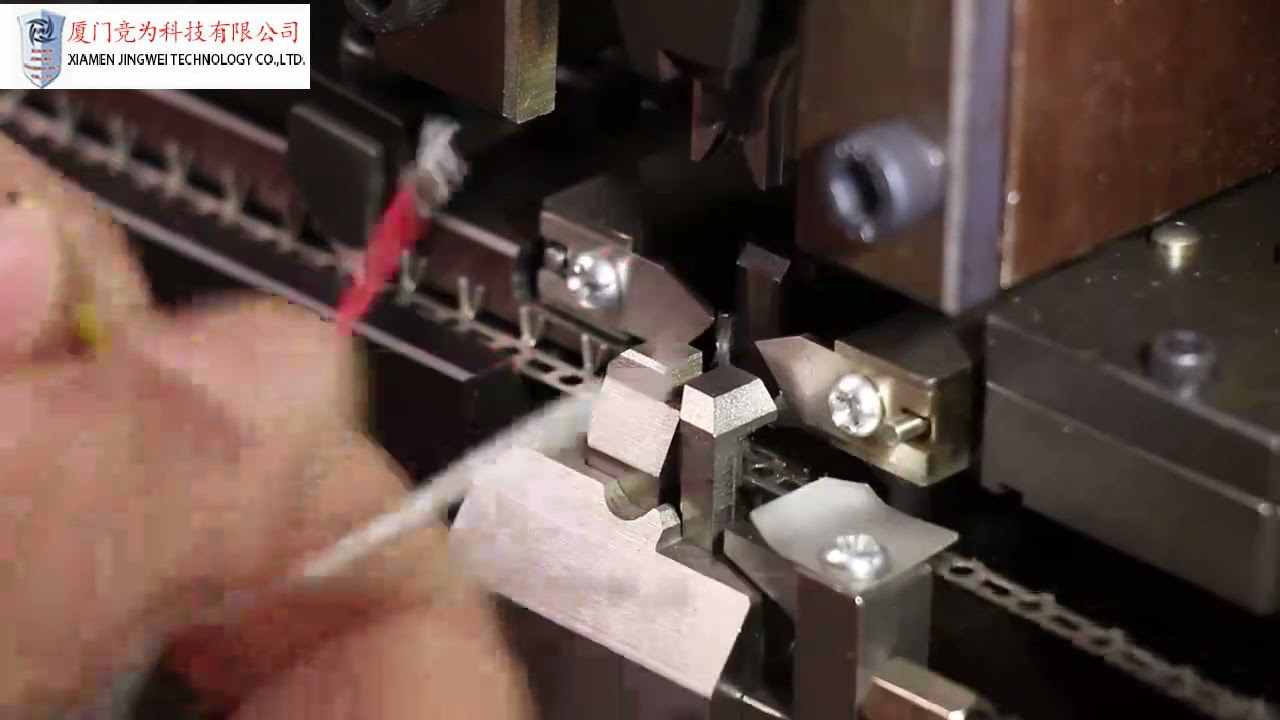 Automatische kabelstripmachine & krimpmachine – Verhoog uw productie-efficiëntie