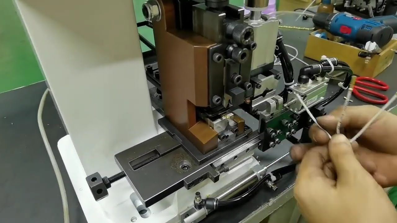 Continuous Strip Terminal Machine Straight | Automated Wire Processing