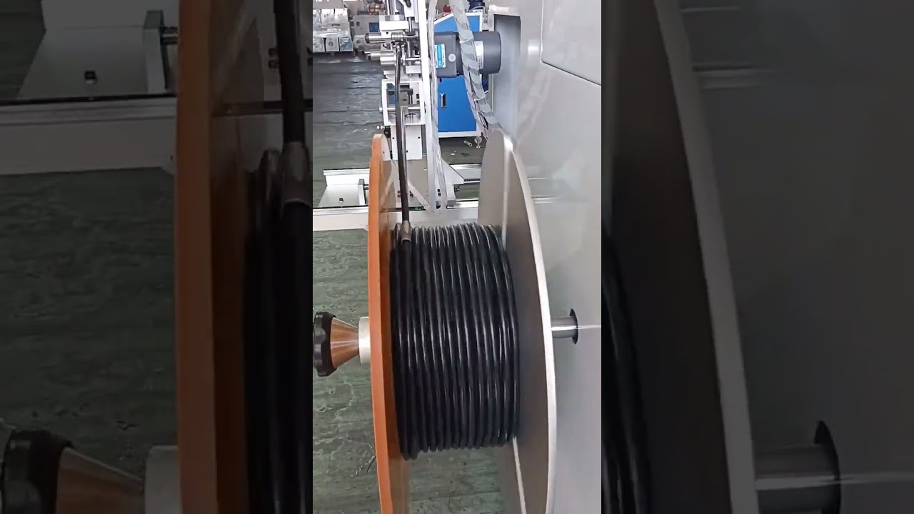 Vloerstaande automatische draadmeet-, traverseer- en opwikkelmachine met snijfunctie | 50 kg capaciteit