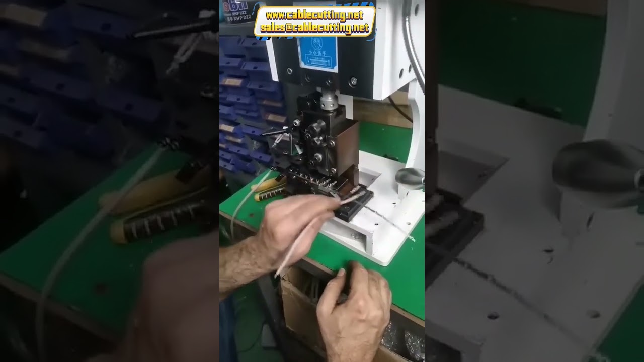 Zijvoeding OTP-matrijs voor dubbelkrimpend terminal applicator – HS 400 draadmachine