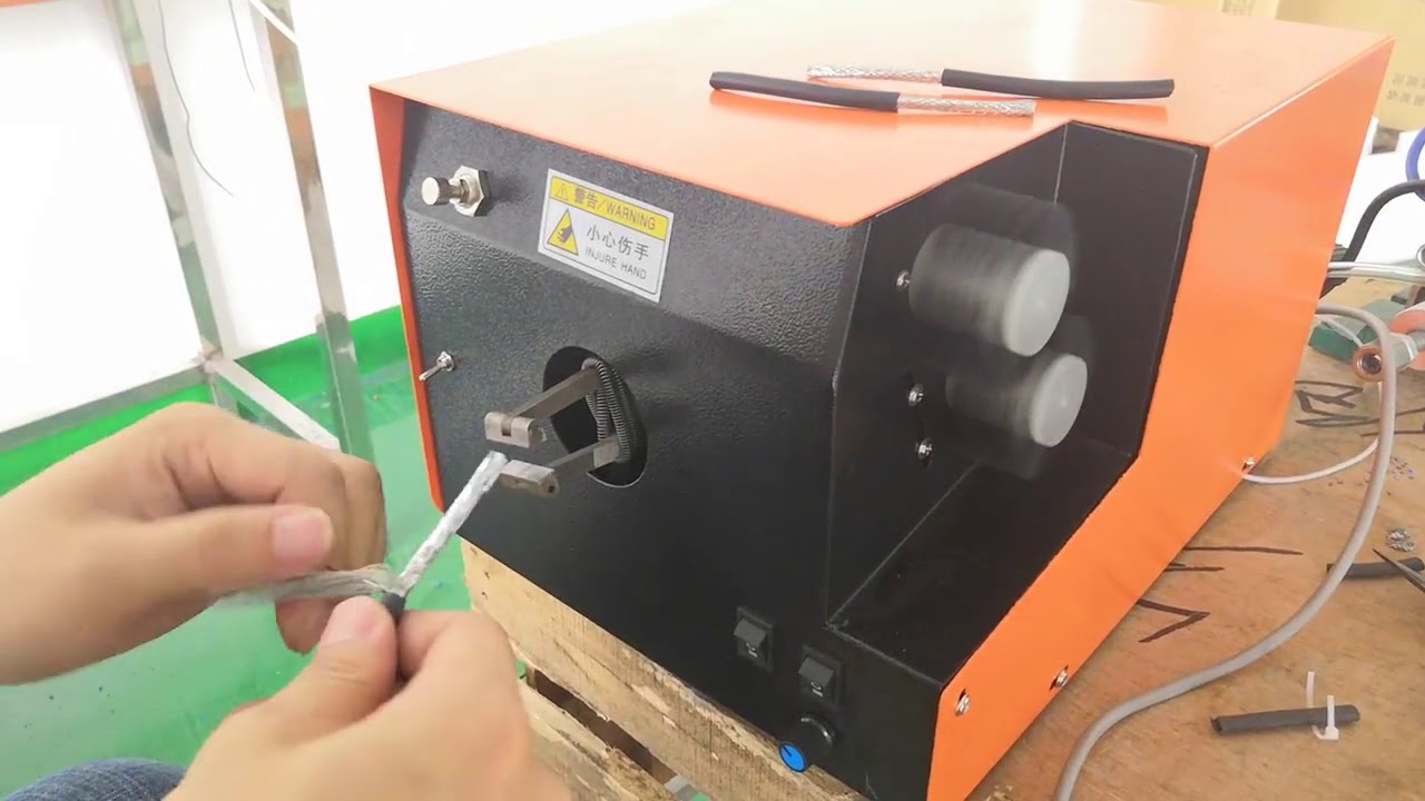 WPM 03B: Kabelafschermingsborstel rechtzet- en twistmachine voor industriële efficiëntie