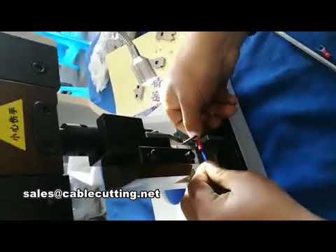 Semi-automatische krimpmachine voor geïsoleerde buisterminals met kabelstripper
