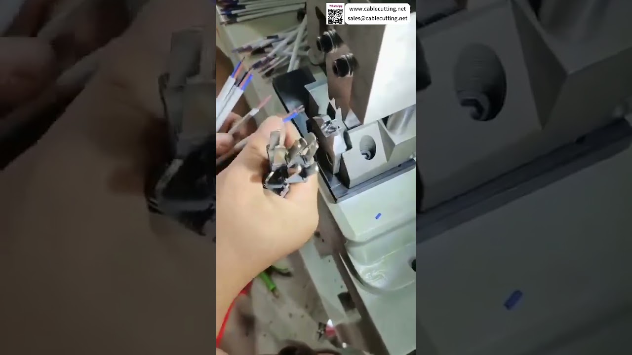 Halfautomatische Handmatige Standaard Stekkerterminal Machine - Snelle Snijgereedschappen & Stapelbewerkingen