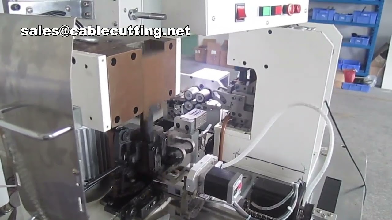 Platte kabel snijden, strippen en crimpen - Efficiënte industriële machine